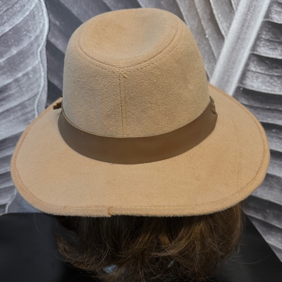 Guess Felt Hat Women’s Camel Tan Wide Brim Fedora Panama Braided Band - Picture 12 of 15